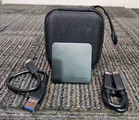 Amazon Basics Lspssd1tb External 1tb Solid State Hard Drive Case