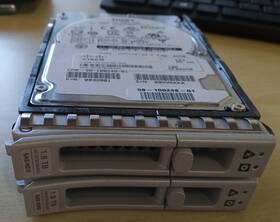 Ucs-hd18tb10k4kn Cisco 58-100248-01 Lot Of 2 1.8tb 12g Sas 2.5 Inch Hard Drive