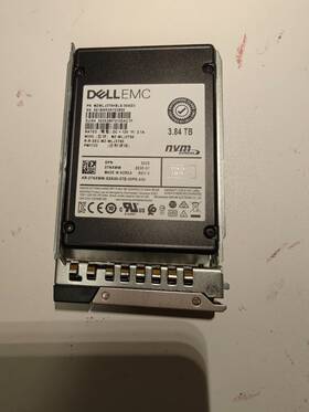 Mz-wlj3t80 Dell 7nxww 3.84tb Pcie Gen4 Nvme Read Intensive 2.5ftft Ssd 07nxww 100%