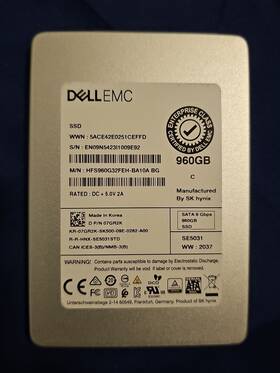Hfs960g32feh-ba10a Dell 960gb Sata 6g Mu Tlc 2.5 Inch Ssd 7gr2k