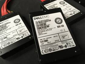 Mzilt800hahq Dell Lot Of 11 Emc 800gb 2.5 Inch 12g Sas Ssd P045s800 Emc800 520 94%