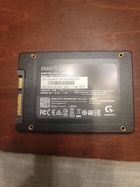 Gp-gstfs31100tntd Gigabyte 2.5 1tb Ssd Hard Drive Model Gp-gstfs31100ntd