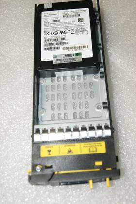 Mz-ils920n Hpe 879393 Storeserv Hp 3par 520-b Samsung 920gb 12gb/s Sas 2.5 Ssd