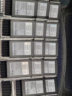 01ej952 Ibm System Storage 3.84tb 12gbps Sas 2.5in Hot Swap Internal Ssd