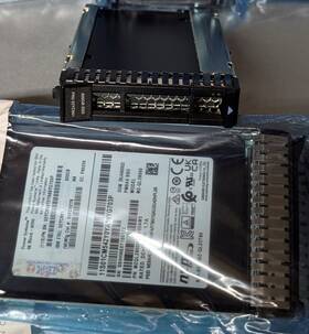 02yc661 Ibm 800gb Nvme U.2 Pcie Gen 4 Drive With Cage For Power Series