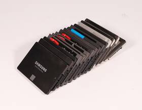 Mixed-120gb Intel/kingston/samsung/sandisk/pny/crucial Lot Of 15 Mixed Brand/model 120gb 2.5 Inch Sata 3/6gb/s Ssd