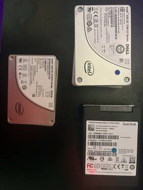 S3320800g Intel Lot Of 14 Mixed Brands 2.5 Ssds Sata 6 800gb 2 600gb Sandisk 256gb