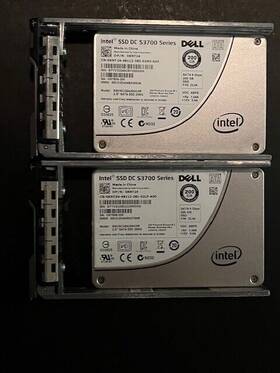 Ssdsc2ba200g3r Intel Dell Dc S3700 200gb Internal 2.5 Inch Ssd With Tray Lot Of 2