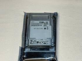 Sdf1e04gea02t Kioxia Kcd81rug3t84 B Cd8-r 3.84tb Pcie 4.0x4 Nvme 2.5in C81-42b