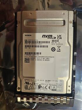 Kcmydrug3t84 Kioxia 3840 Gb Pci Express 5.0 2.5 Inch Sed Internal Ssd With Caddy