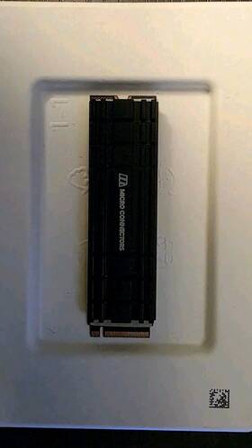 Mtfdkba1t0qfm-1bd1aabgb Micron M.2 Nvme Internal Ssd 1024.2gb With Heat Sink