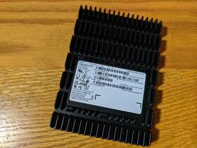 Mtfdkcc15t3tgp-1bk1dabyyr Micron Hpe 15.36tb 7500 Pro Pcie 4.0 Nvme 2.5ftft U.3 Ssd Vo001536kydzq - 100% Health