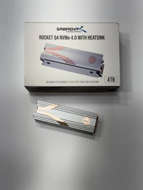 Sb-rktq4-htss-4tb Sabrent Rocket Q4 Nvme Pcie 4.0 4tb M.2 Ssd With Heatsink Silver