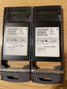 Mz-ils800b Samsung Dy1841 Lot Of 2 Drives X371a 960 / Gb 12gbps