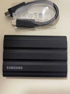 Mu-pe4t0s Samsung Mu-pe4t0s/eu T7 Shield 4tb Nvme Portable External Ssd - Black
