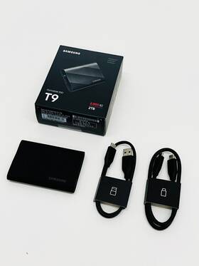 Mu-pg1t0b Samsung Mu-pg1t0b/eu T9 2tb Portable Ssd Solid Slate Drive - Used Once