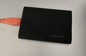 Mupg1t0bam Samsung - T9 Portable Ssd 1tb Up To 2 000mb/s Usb 3.2 Gen2 Black