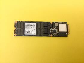 Mz4lb3t8hmla Samsung Mz-4lb3t80 Pm983 3.84tb M.3 Nvme 22110 Pcie Ssd