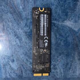Mz-kpu512t Samsung Mz-kpu512t/0a6 512gb Pci Express M.2 Internal Ssd Black 655-1809d