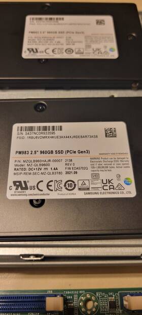 Mzqlb960hajr-00007 Samsung Mz-qlb9600 Ssd 960gb Pm983 2.5 U.2 7mm Nvme Pcie 3.0