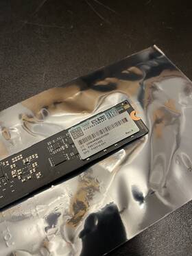 Mz1l23t8hbla-00a07 Samsung Mz1l238hbla-00a07 Pm9a3 3.84tb Pci-e Gen4 X4 M.2 Ssd