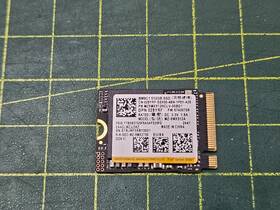 Mz9mx512hclv-00bd1 Samsung 512gb Nvme Pcie Ssd Solid State Drive M.2 2230 028yrf