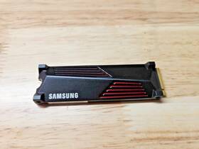 Mzvl71t0hflu Samsung 990 Pro Mz-v9p1t0 1tb Pcie 4.0 X4 Nvme M.2 2280 Solid State Drive Ssd