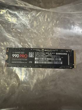 Mzvl72t0hblu Samsung 990 Pro 2tb Nvme Pcie 4.0 M.2 2280 Mz-v9p2t0b/am Internal Ssd
