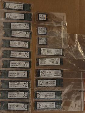 Kbg60zns Samsung Wd Kioxia Sk Hynix Lot Of 20 Mixed Brand 256gb Pcie Nvme Ssd M.2 Sata Ssds Low Hours Usage