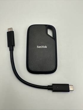 Sandisk 619659209469 Extreme Portable Ssd V2 2tb Usb-c Excellent Condition