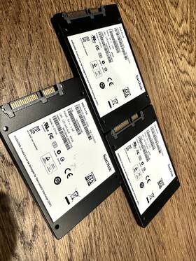 Sd6sb1m-064g-1022l Sandisk Lot Of 3 64gb Ssd X110