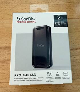 Sdps31h-002t-gbcad Sandisk Pro G40 Ssd 2tb Lightning Fast Storage Solution With Case