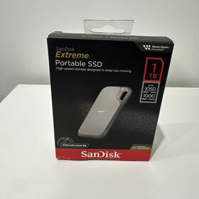 Sdssde52-1t00-aw25 Sandisk Extreme 1tb Portable Ssd Up To 1050 Mb/s-new-3176