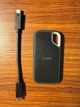 Sdssde52-2too-ac46 Sandisk Extreme Go 2tb Usb-c Portable External Ssd
