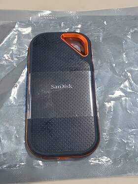 Sdssde52-4t00-ac46 Sandisk New Extreme Go 4tb Portable Ssd - Hours