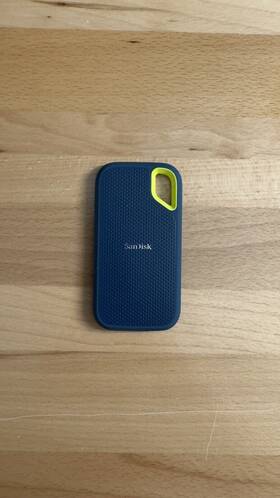 Sdssde61-4t00-g25m Sandisk Extreme 4tb Usb-c Portable External Ssd - Monterey
