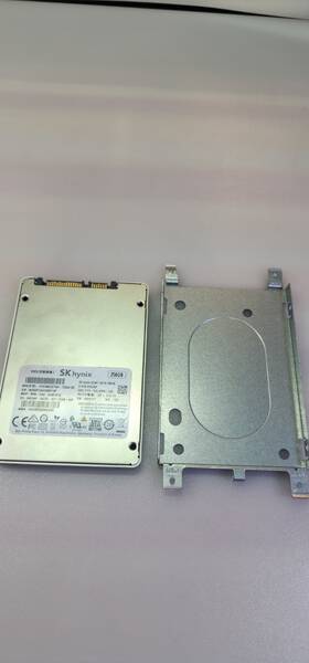 Hfs256g32tnh-73a0a Sk Hynix 3590 256gb Sc300 2.5 Inch Ssd Solid State Drive Bb
