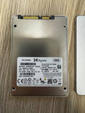Hfs256g32tnh-73aoa Sk Hynix 256gb Ssd Dell Sc401 2.5 Inch Sata Iii