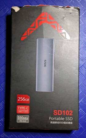 Sd102 Ssk 256gb Portable External Ssd Up To 550mb/s Ultra Speed Usb3.2 Gen2