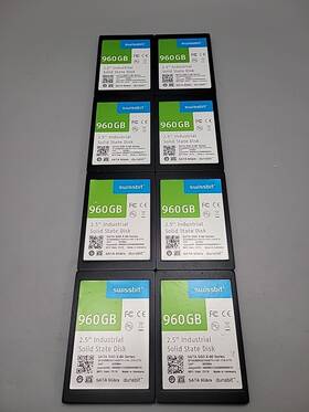 Sfsa960gq1aa8to Swissbit Lot Of 8 -swissbit 960gb 2.5 Industrial Ssd - Please Read Description