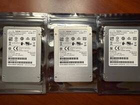 Ksg0zse256g Toshiba Lot Of 3x 256gb 2.5in Sata Ssd Free Shipping