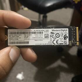 Sss0v12672 Western Digital Len P/n Capacity 512gb