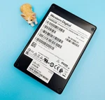Cisco 1.6TB U.2 2.5" Enterprise Ssd 0TS1481 UCSC-NVMEHW-H1600. Fixed Price $225.00.